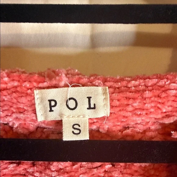 POL Open-Knit V-Neck Cropped Sweater in Coral - Picture 3 of 5